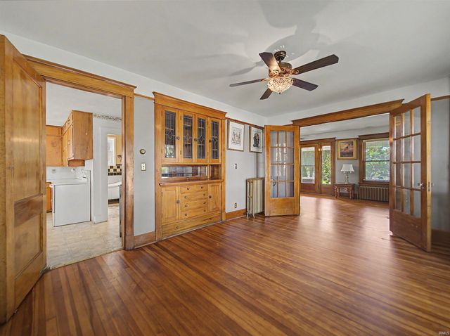 301 W Inglefield Road, Evansville, IN 47725