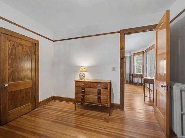 301 W Inglefield Road, Evansville, IN 47725
