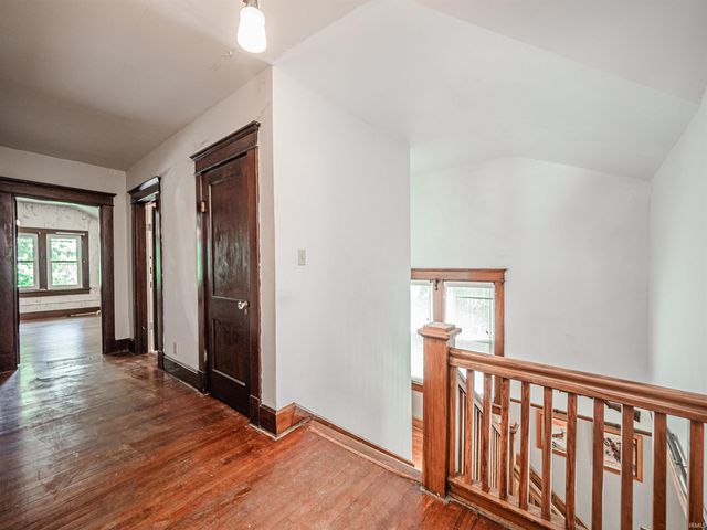 301 W Inglefield Road, Evansville, IN 47725