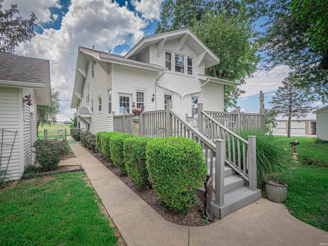 301 W Inglefield Road, Evansville, IN 47725