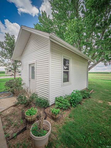 301 W Inglefield Road, Evansville, IN 47725