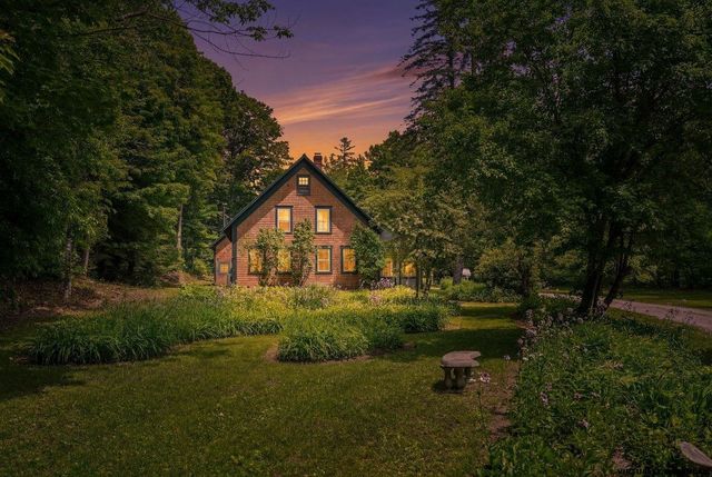 38 Water Street, Rumney, NH 03266