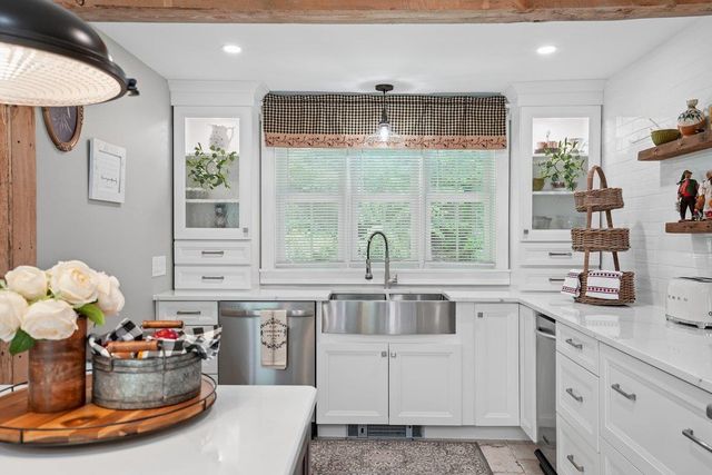 38 Water Street, Rumney, NH 03266