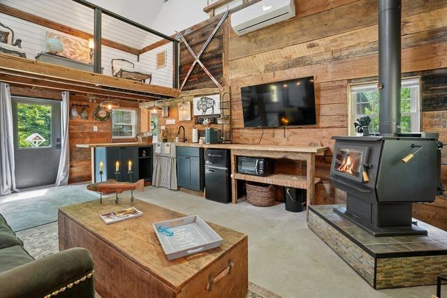 38 Water Street, Rumney, NH 03266