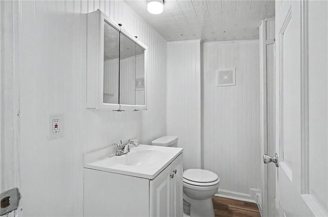 907 N Broadway Street, Leavenworth, KS 66048