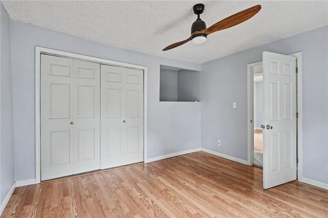 907 N Broadway Street, Leavenworth, KS 66048