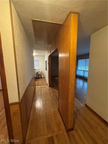 13210 Mccracken Road, Garfield Heights, OH 44125