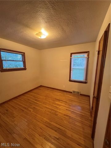 13210 Mccracken Road, Garfield Heights, OH 44125