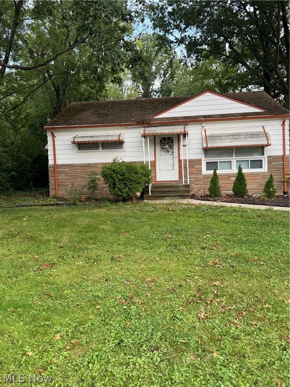 13210 Mccracken Road, Garfield Heights, OH 44125