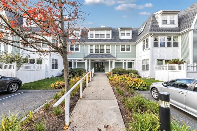 37 Hastings Street 201, Boston, MA 02132