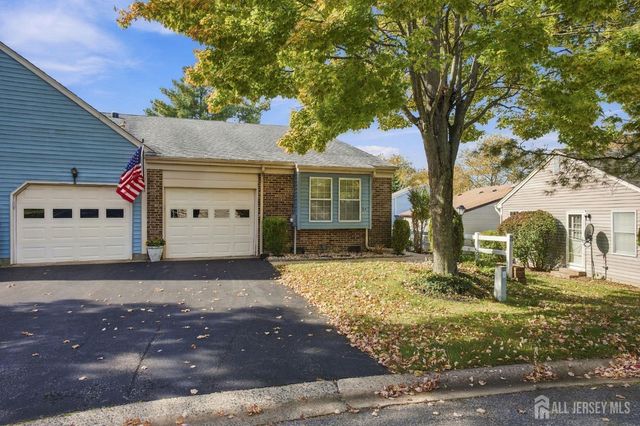 2-A John Adams Court, Monroe, NJ 08831