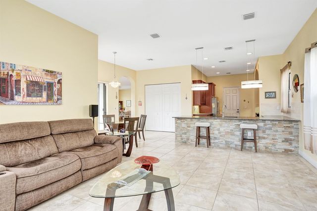 8541 NW 38th Street, Cooper City, FL 33024