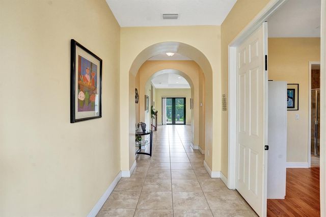 8541 NW 38th Street, Cooper City, FL 33024