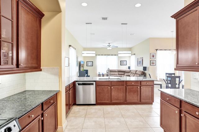 8541 NW 38th Street, Cooper City, FL 33024