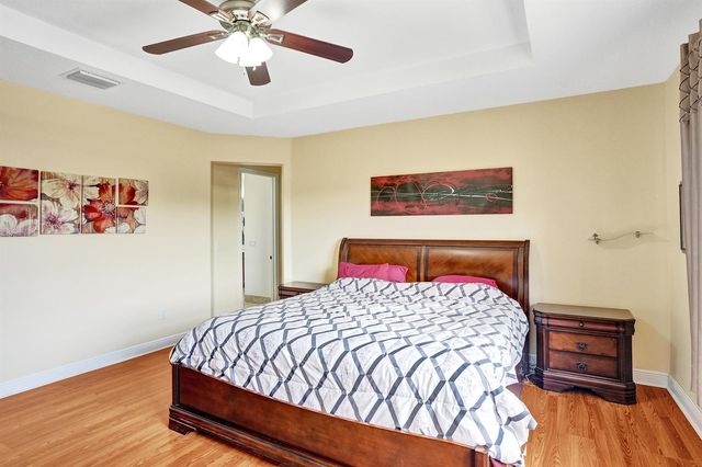 8541 NW 38th Street, Cooper City, FL 33024