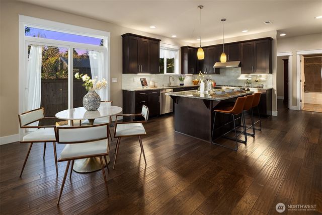 12204 Ashworth Avenue N, Seattle, WA 98133