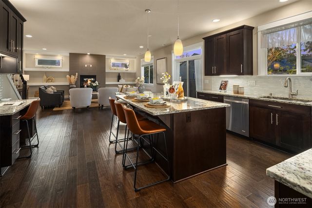 12204 Ashworth Avenue N, Seattle, WA 98133