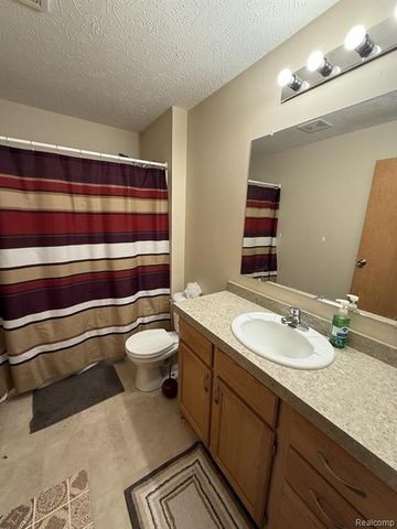 11224 Nearbrook Court, South Lyon, MI 48178