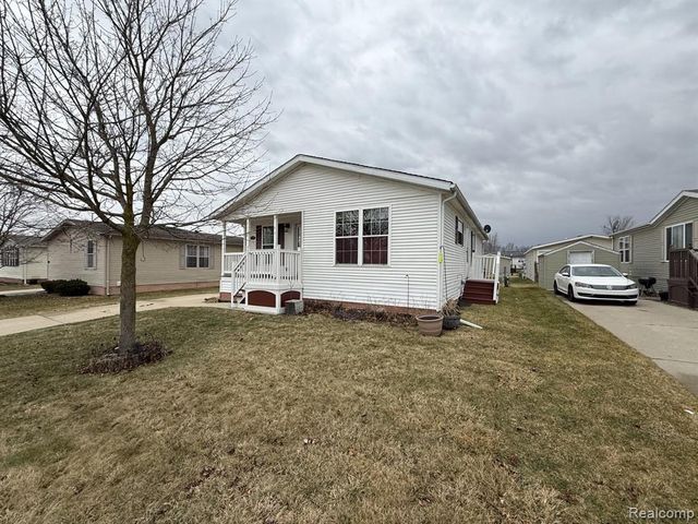 11224 Nearbrook Court, South Lyon, MI 48178