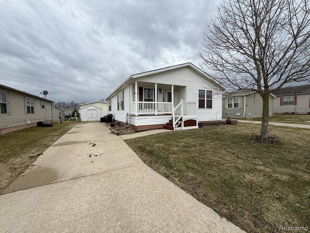 11224 Nearbrook Court, South Lyon, MI 48178