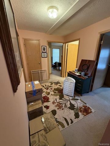 11224 Nearbrook Court, South Lyon, MI 48178