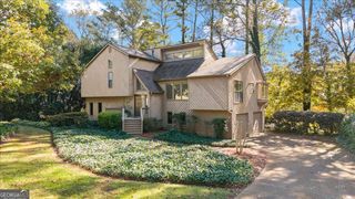 3634 Stonehenge Way NE, Marietta, GA 30066