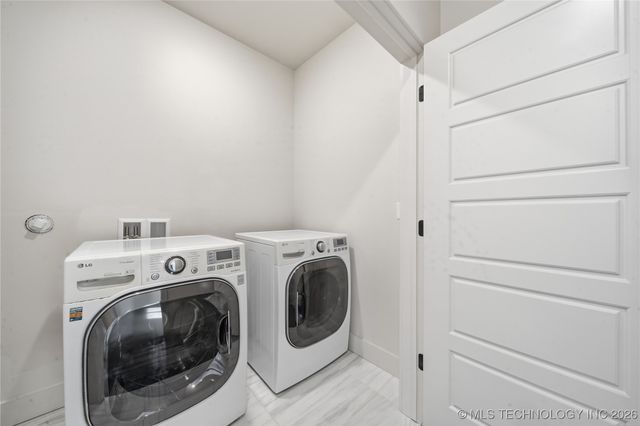 3767 S Riverside Drive E 3767, Tulsa, OK 74105