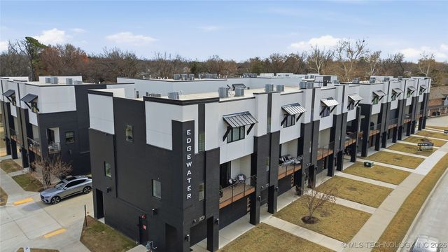 3767 S Riverside Drive E 3767, Tulsa, OK 74105