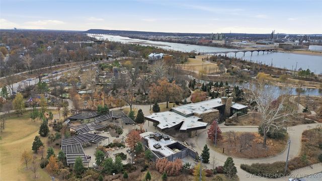 3767 S Riverside Drive E 3767, Tulsa, OK 74105