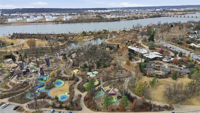 3767 S Riverside Drive E 3767, Tulsa, OK 74105