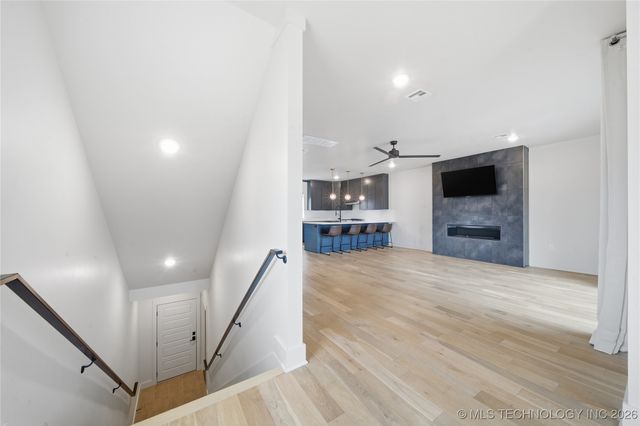 3767 S Riverside Drive E 3767, Tulsa, OK 74105