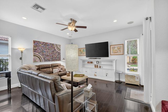 198 Bella Vista Way, Royal Palm Beach, FL 33411