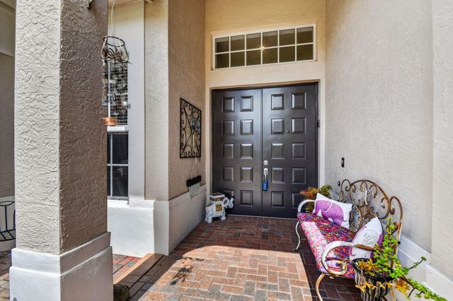 198 Bella Vista Way, Royal Palm Beach, FL 33411