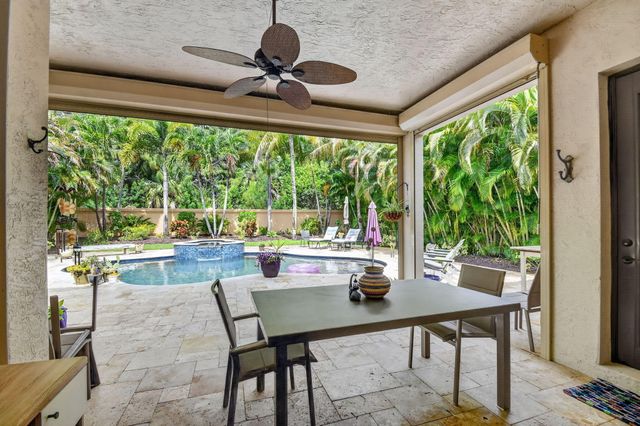 198 Bella Vista Way, Royal Palm Beach, FL 33411