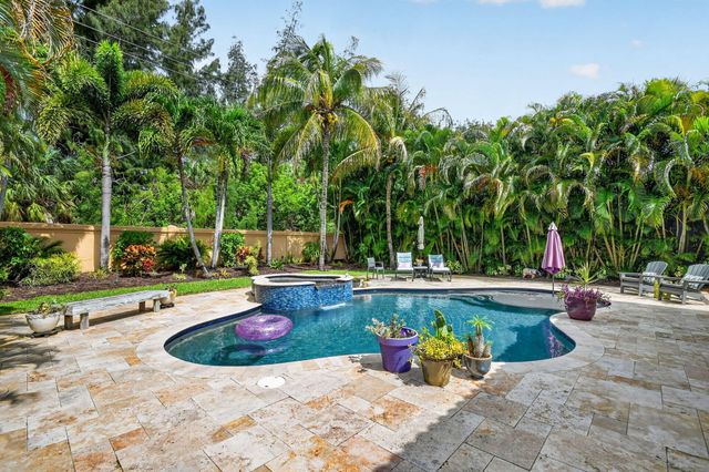 198 Bella Vista Way, Royal Palm Beach, FL 33411