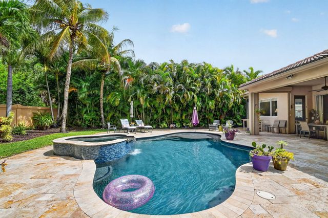 198 Bella Vista Way, Royal Palm Beach, FL 33411