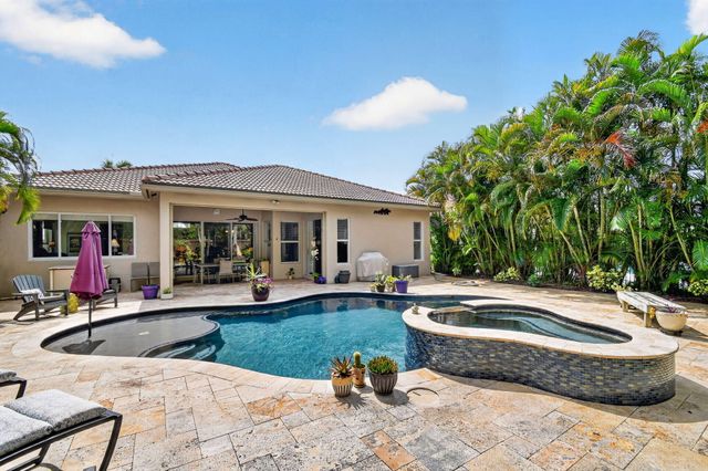 198 Bella Vista Way, Royal Palm Beach, FL 33411