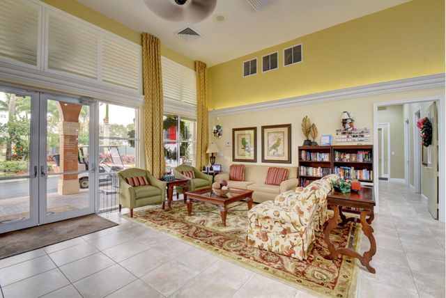 198 Bella Vista Way, Royal Palm Beach, FL 33411