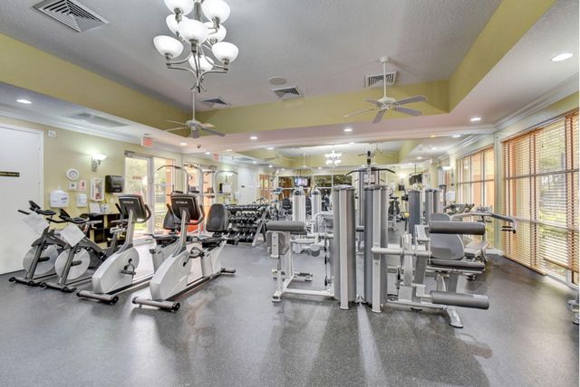 198 Bella Vista Way, Royal Palm Beach, FL 33411