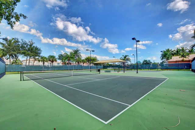 198 Bella Vista Way, Royal Palm Beach, FL 33411