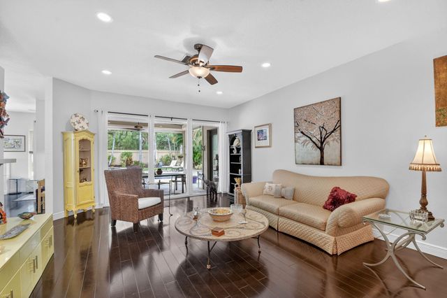 198 Bella Vista Way, Royal Palm Beach, FL 33411