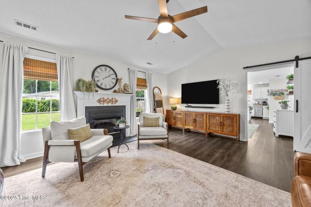 113 Pollard Drive, Jacksonville, NC 28540
