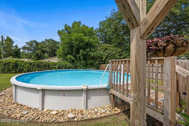 113 Pollard Drive, Jacksonville, NC 28540