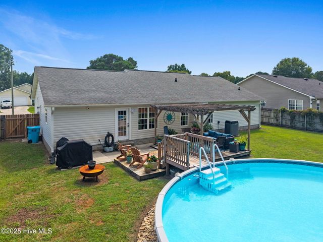 113 Pollard Drive, Jacksonville, NC 28540