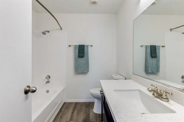 1100 Graham Drive 1210, Tomball, TX 77375