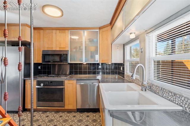 3018 W Kiowa Street, Colorado Springs, CO 80904