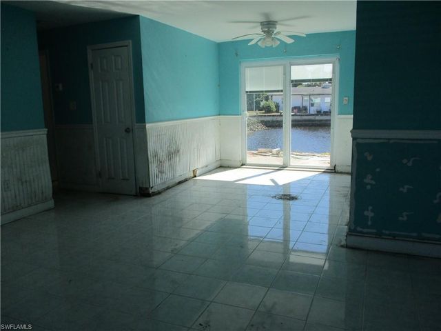 8140 Cleaves RD, North Fort Myers, FL 33903