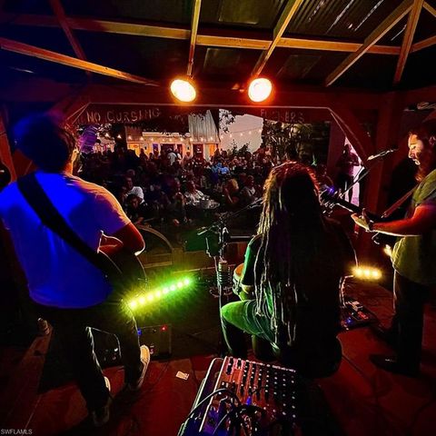 8140 Cleaves RD, North Fort Myers, FL 33903