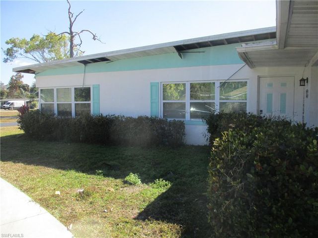 8140 Cleaves RD, North Fort Myers, FL 33903