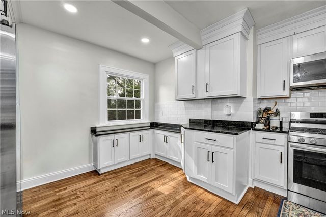 2108 Hampstead Road, Cleveland Heights, OH 44118